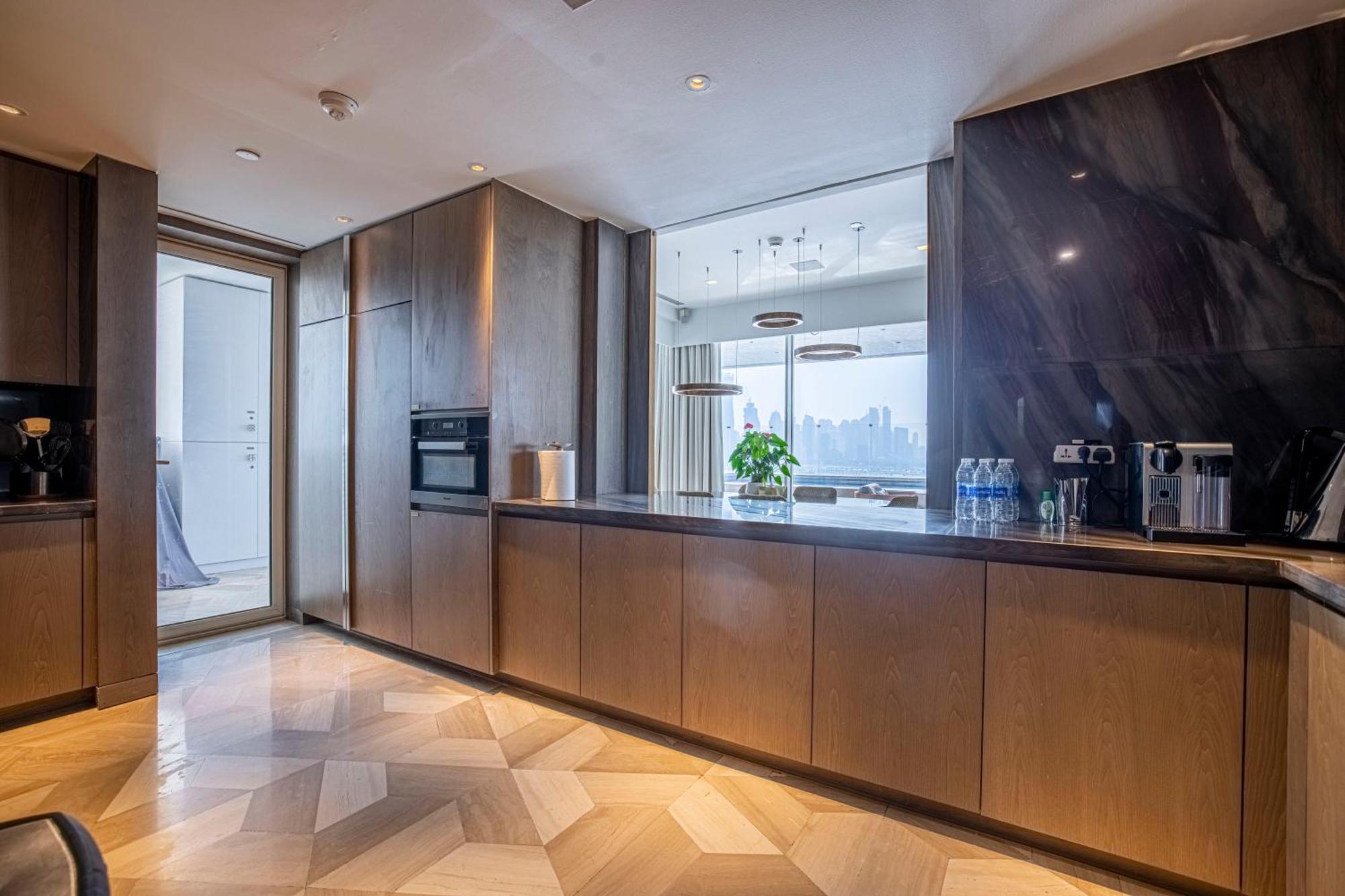 Отель Five Palm Luxury Penthouse Full Marina View & Private Pool Дубай Экстерьер фото