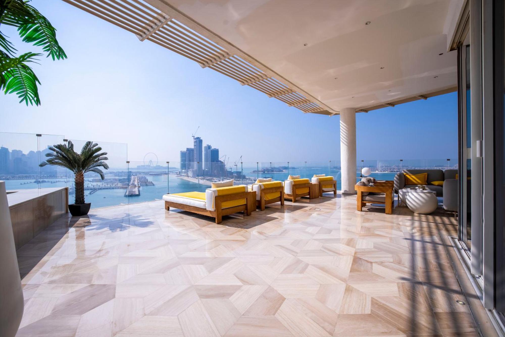 Отель Five Palm Luxury Penthouse Full Marina View & Private Pool Дубай Экстерьер фото